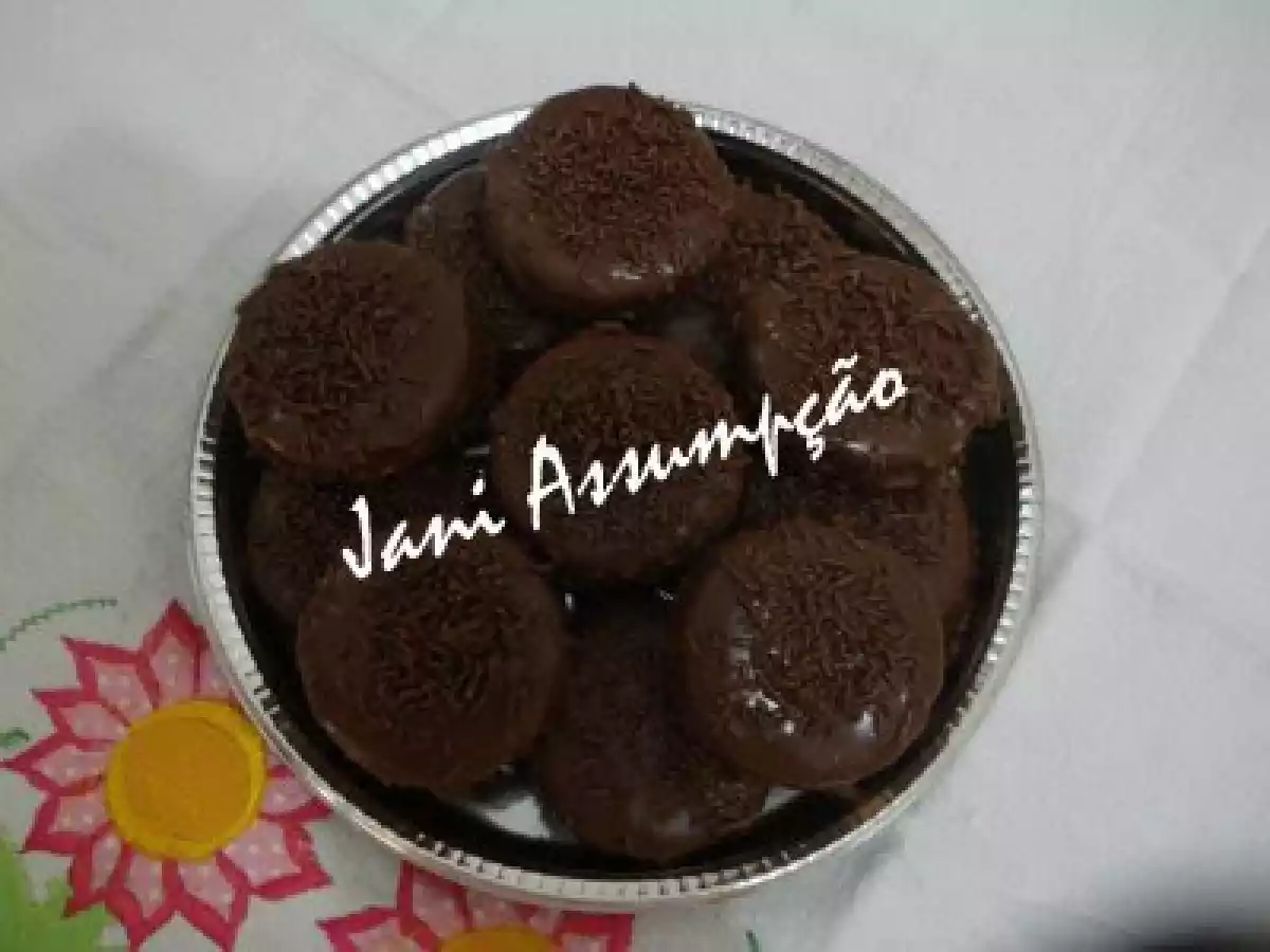 Salada de feijão fradinho com bacalhau e Falsos Alfajores - Jani - foto 2