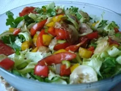 Salada de Folhas Verdes com manga, palmito e tomate