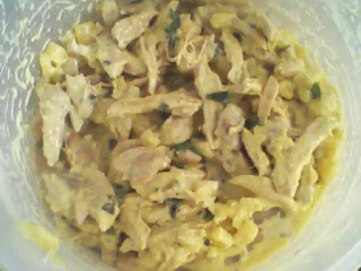 Salada de Frango com Iogurte no Abacaxi - foto 3