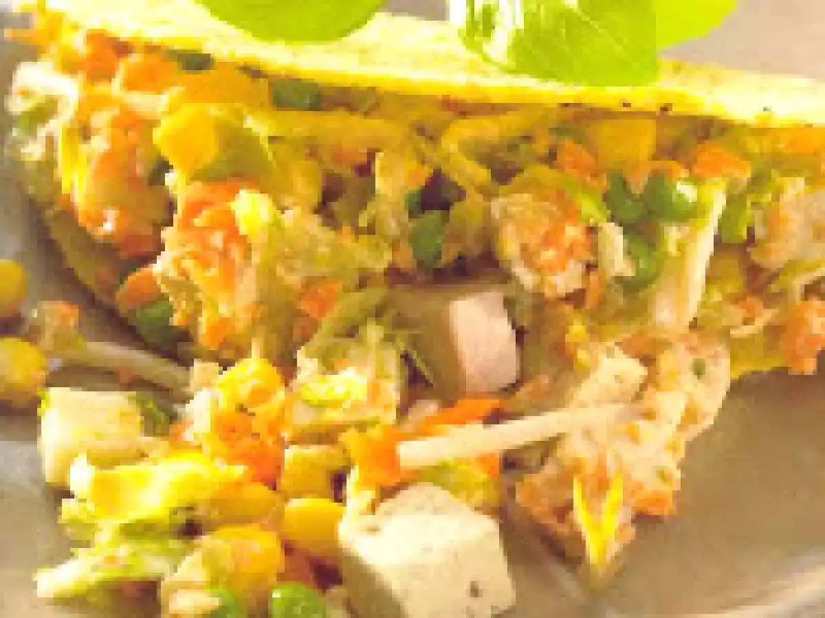 Salada de frango, queijo e tofu