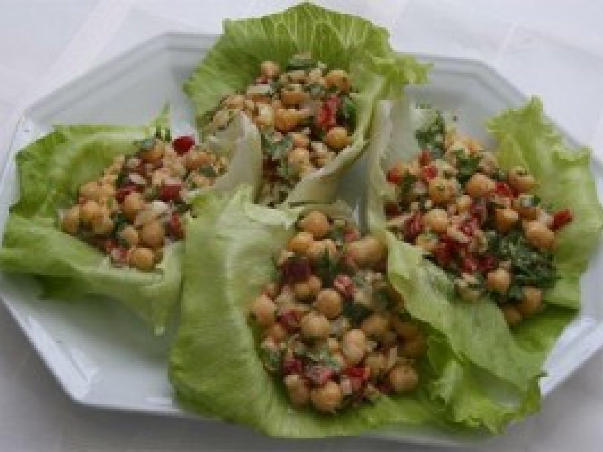 Salada de Grão de Bico com pimentões