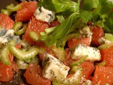 Salada de Grapefruit com gorgonzola e salsão - foto 2