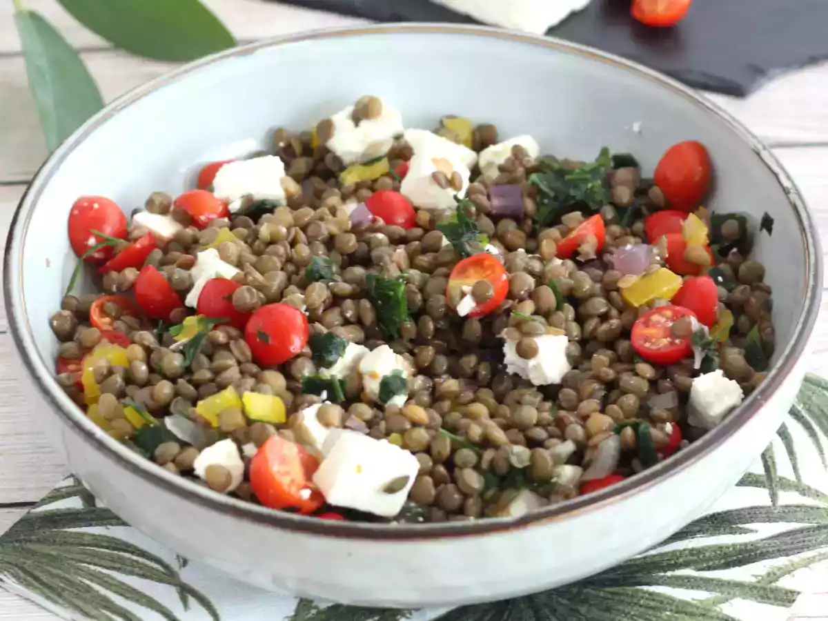 Salada de lentilhas com queijo coalho - foto 3