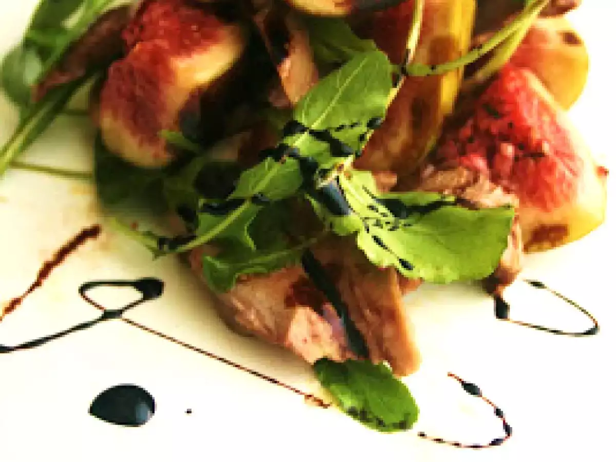 Salada de língua de cordeiro com figos e rúcula