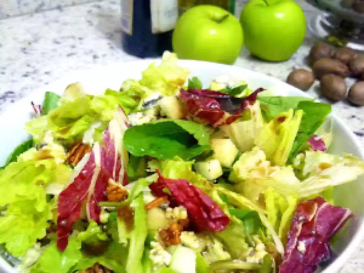 Salada de maçã verde e gorgonzola - foto 2