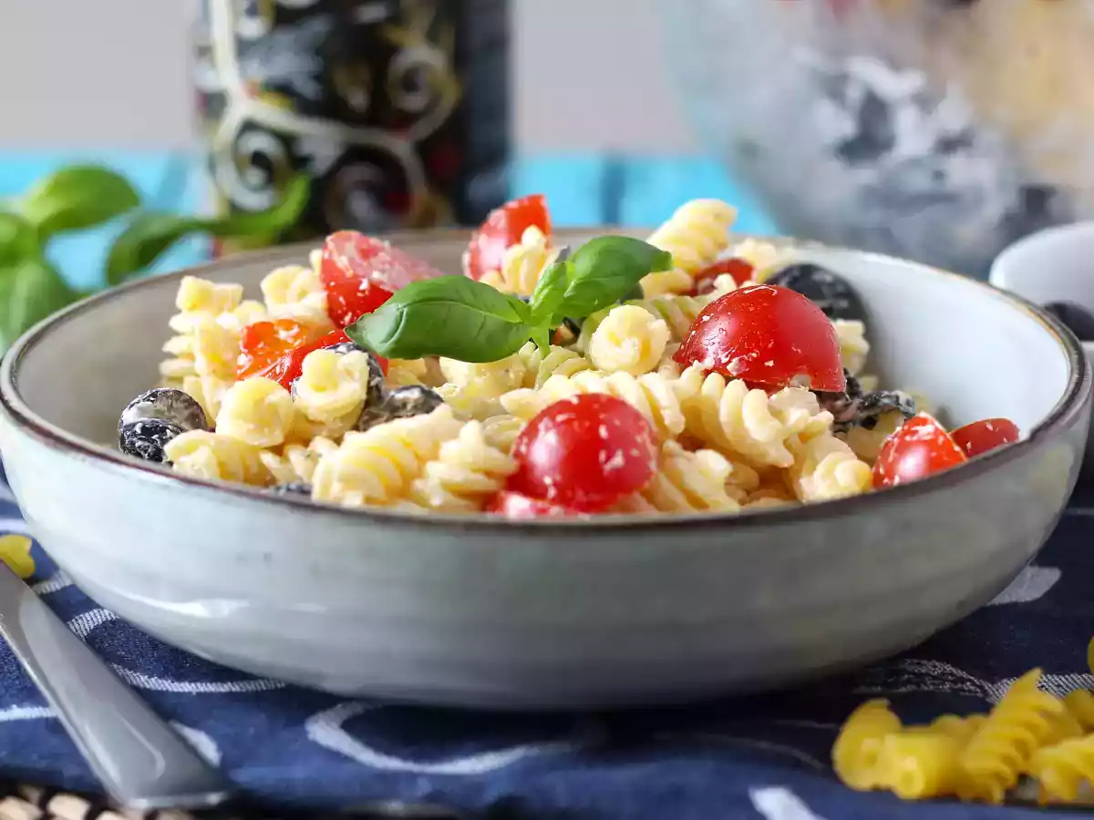 Salada de macarrão cremosa pronta em 10 minutos! - foto 3