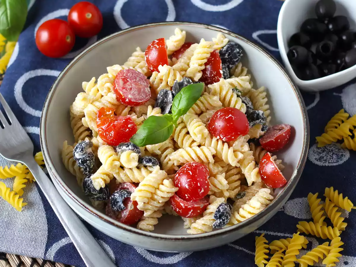 Salada de macarrão cremosa pronta em 10 minutos! - foto 5