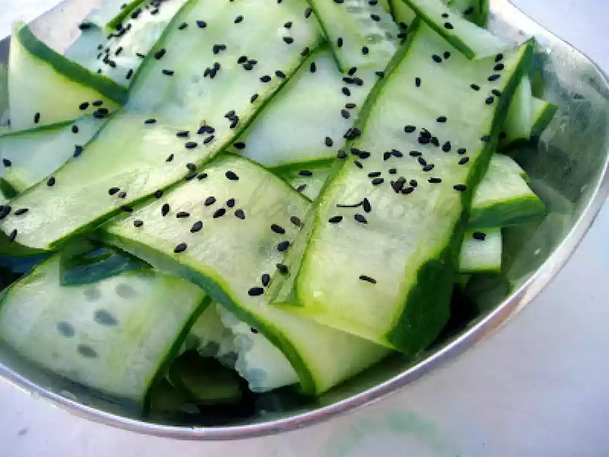 Salada de pepino japonês
