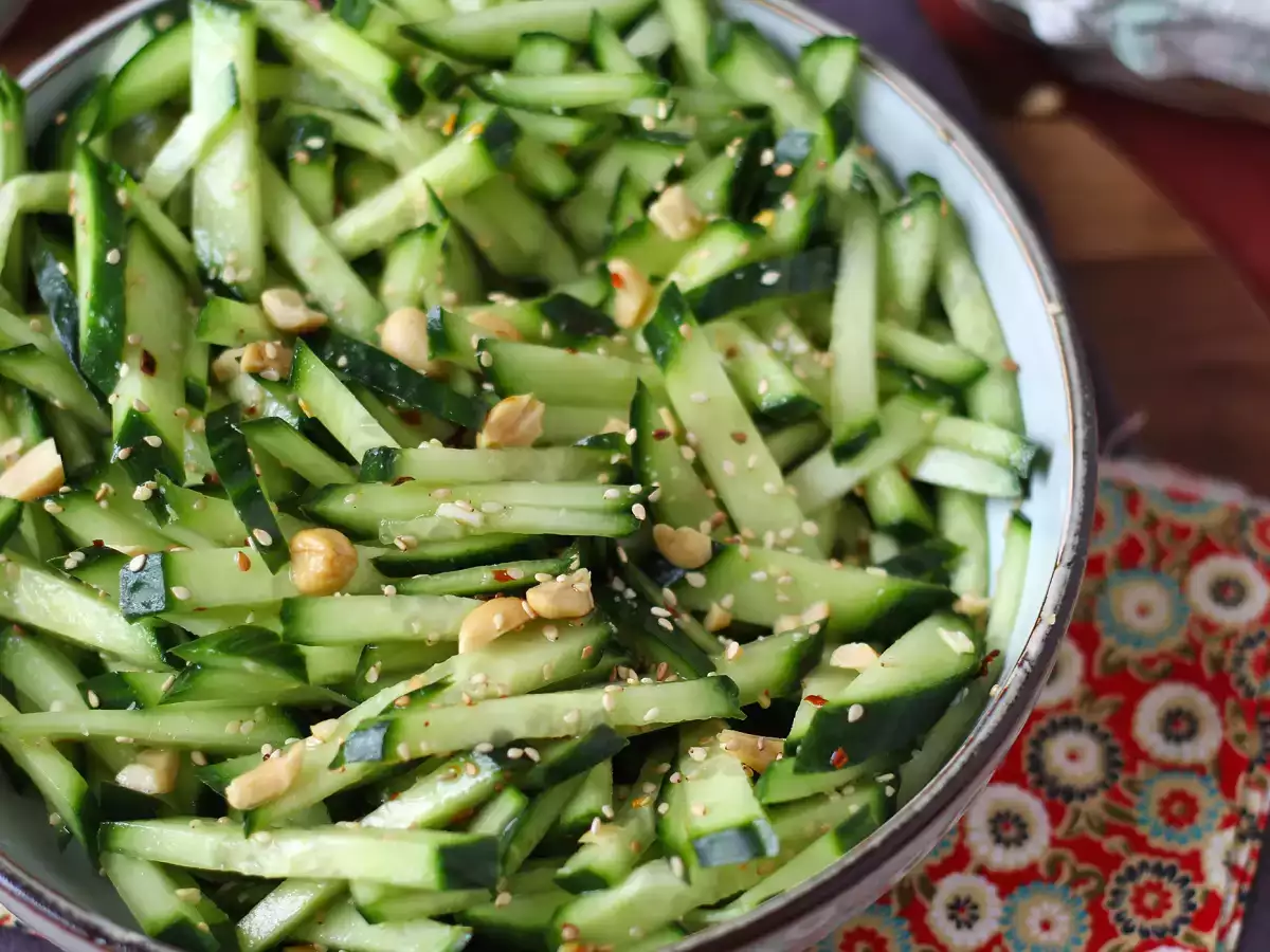 Salada de pepino picante com amendoim - foto 4