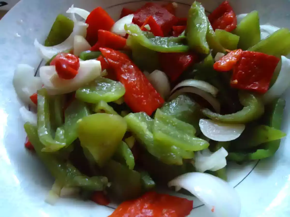 Salada de pimentos assados - foto 2