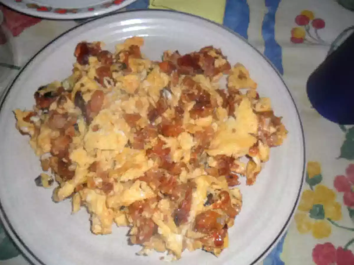Salada de Polvo / Ovos mexidos com Farinheira - foto 2
