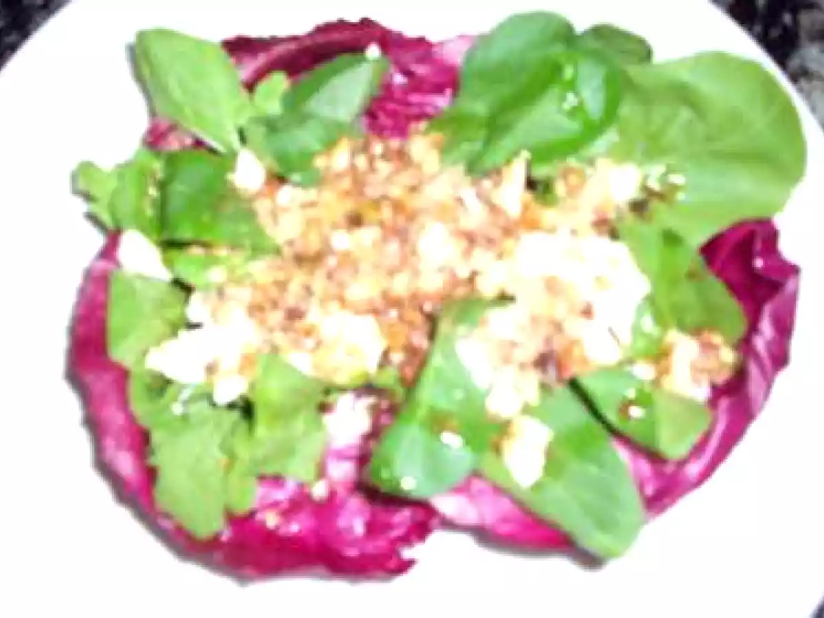 salada de radichio com gorgonzola e nozes carameladas - foto 2