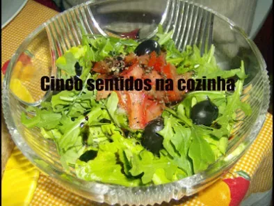 Salada de rúcula selvagem com vinagre balsâmico, foto 2