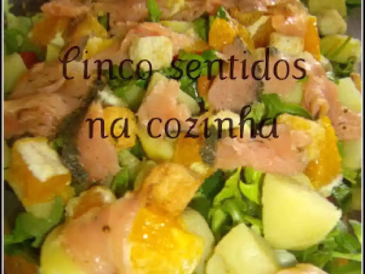 Salada de salmão fumado e laranja