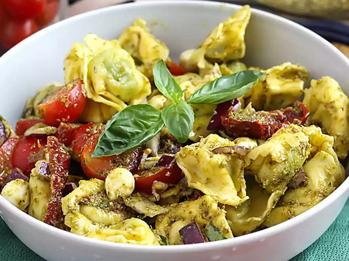 Salada de tortellini e pesto - foto 5
