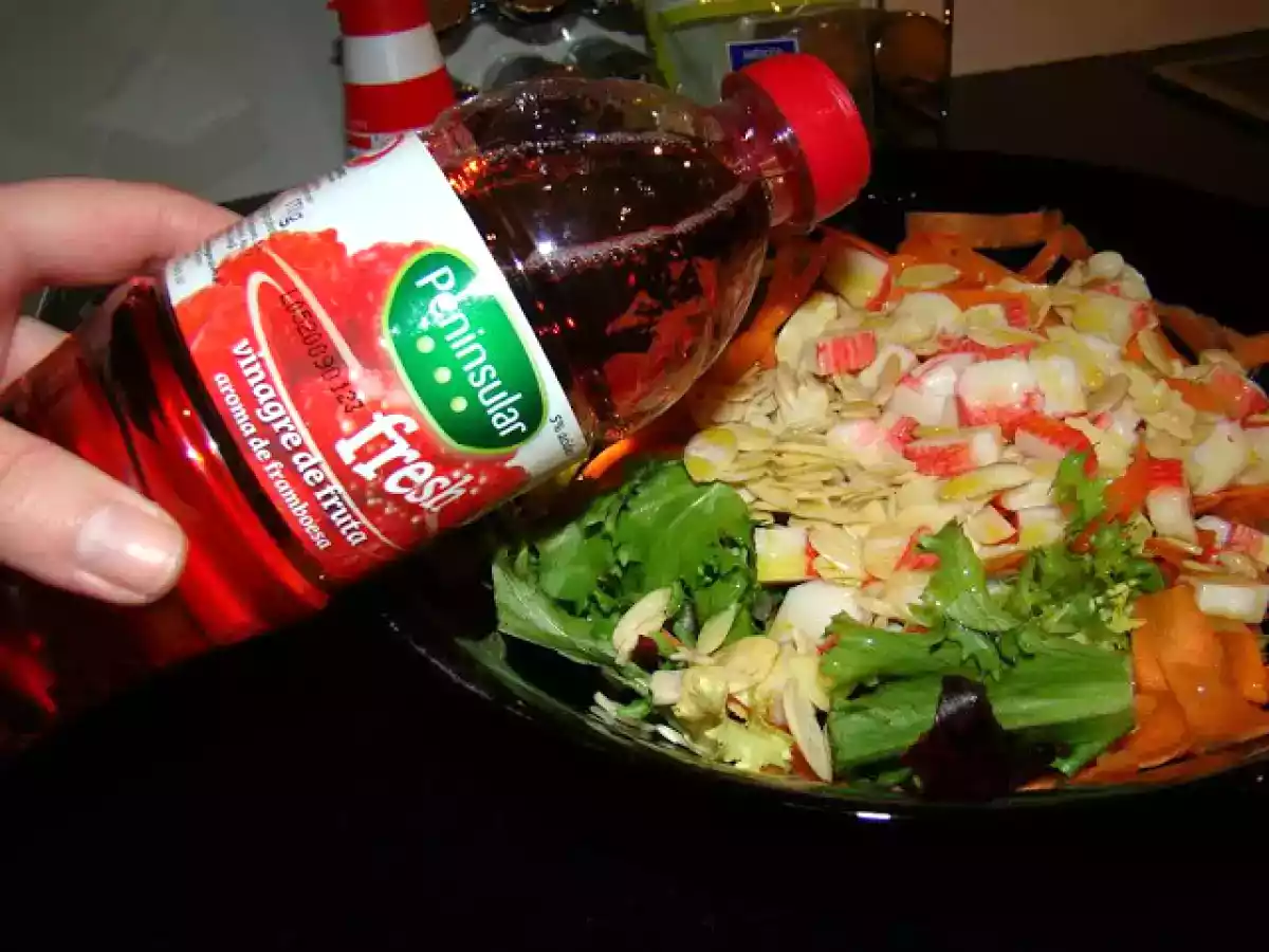 Salada Mista com Cenoura, Amêndoas tostadas, Delícias do Mar e Vinagre de Framboesa - foto 3