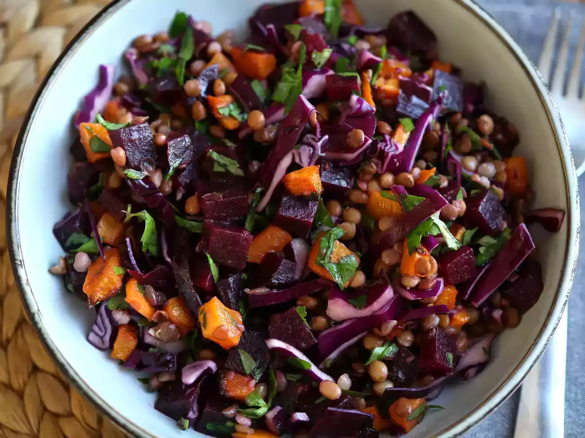 Salada mista de lentilhas, abóbora, beterraba e couve (fonte de nutrientes) - foto 4