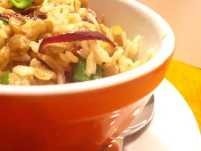 Salada quente de arroz basmati e lentilhas