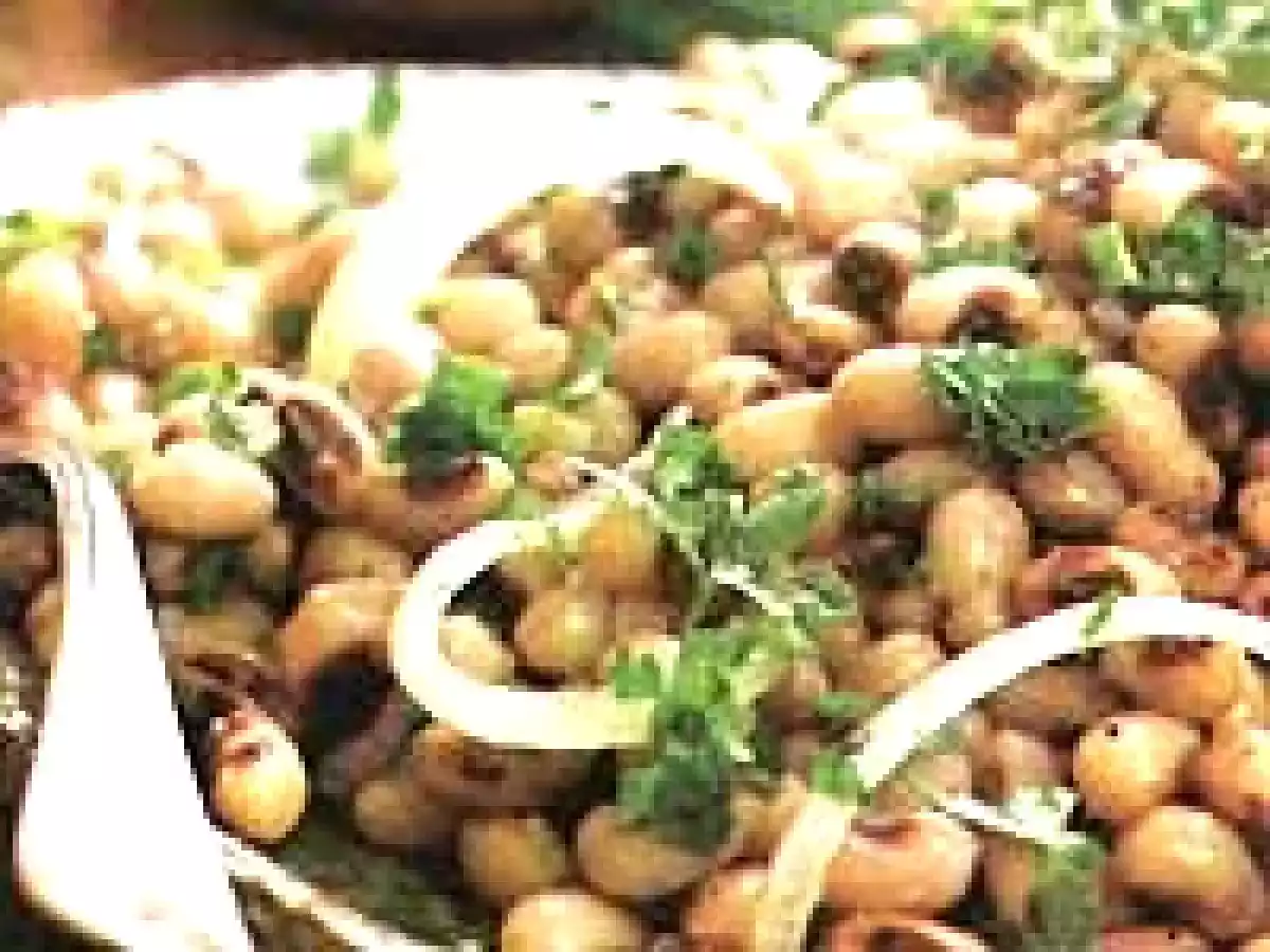Salada Quente de Feijão-Fradinho (vegana)