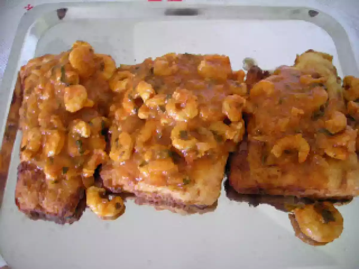 Salmão à Dorê ao Molho de Camarão