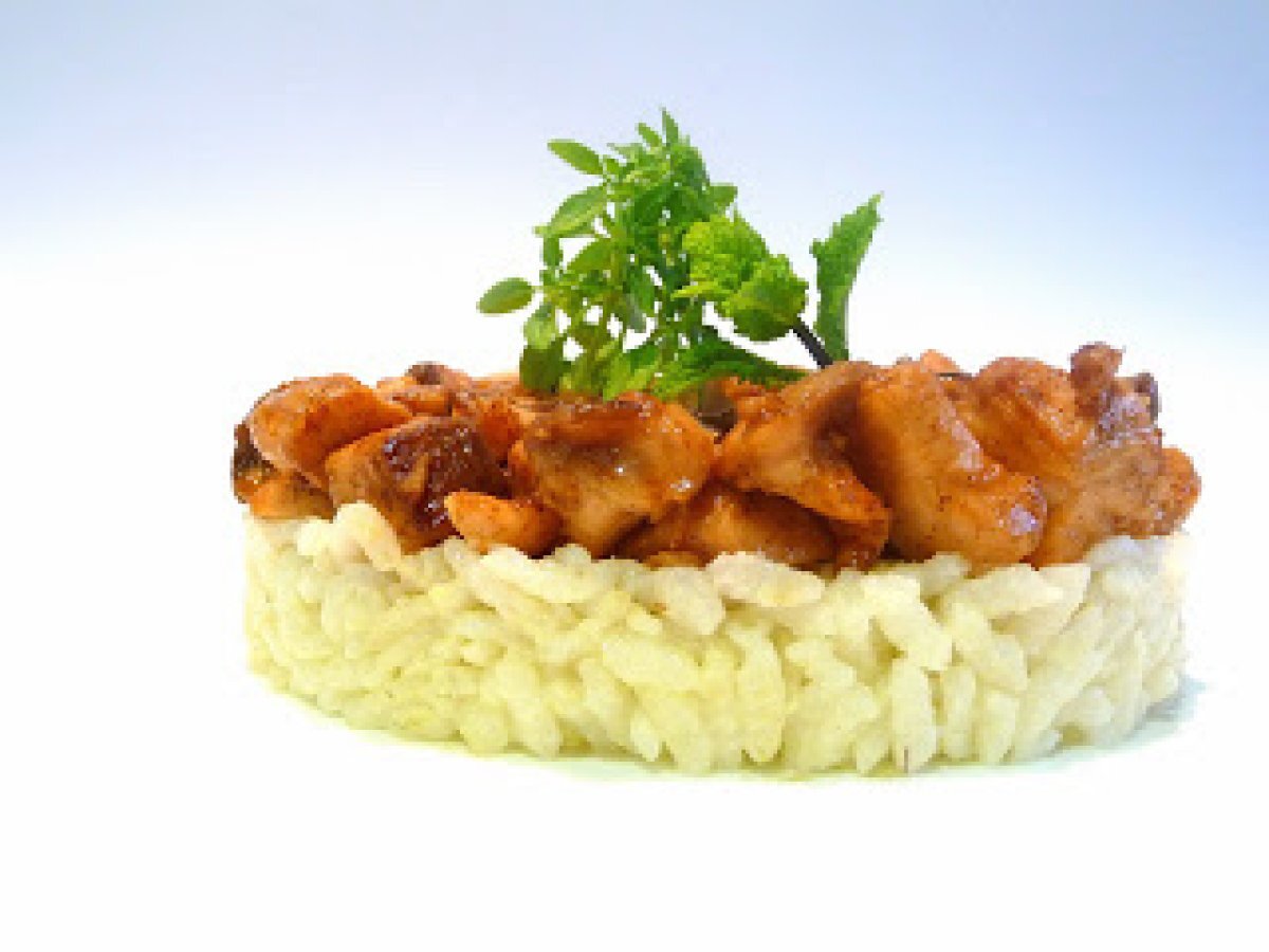 Salmão adocicado com molho de soja e canela