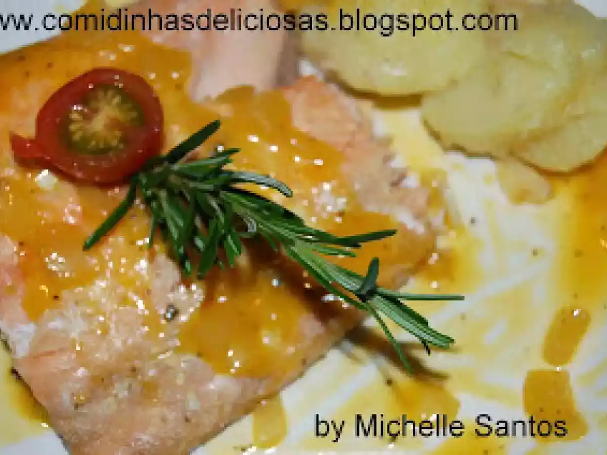 Salmão ao Molho de Maracujá (Assado)