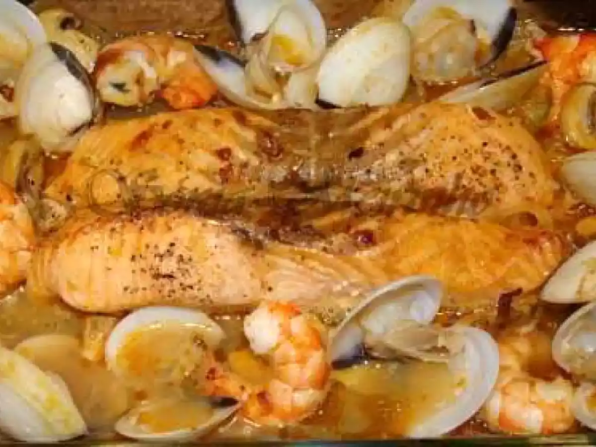 Salmão com Camarão e Amêijoa no Forno em cama de Legumes - foto 2
