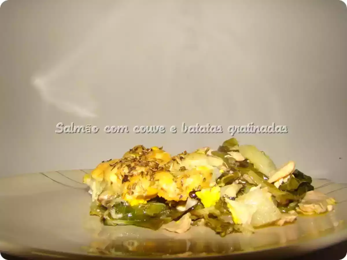 Salmão com couve e batatas gratinadas - foto 2