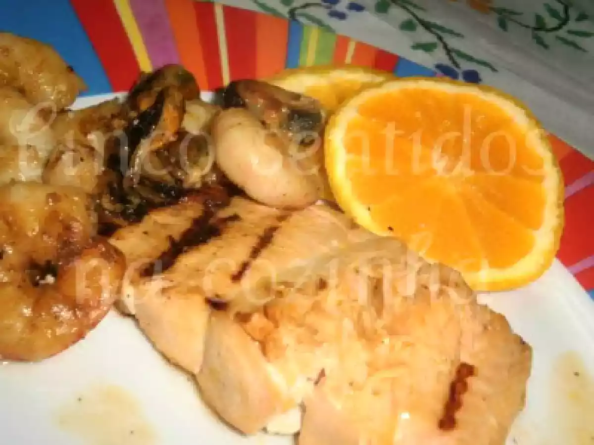 Salmão com frutos do mar marinado em laranja - foto 2