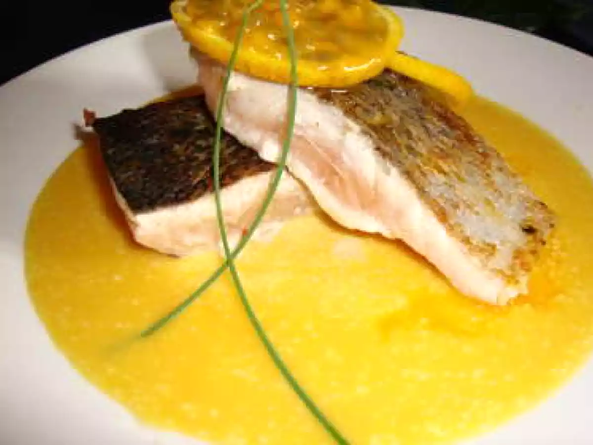 Salmão com molho de maracujá e laranja
