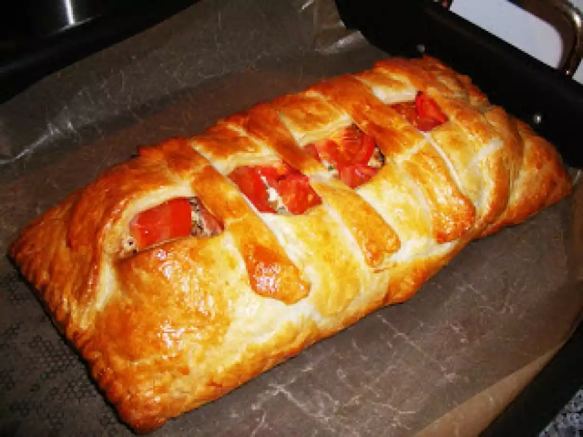 Salmao en'croute com recheio de queijo Filadelfia e Cebola Caramelizada - foto 3