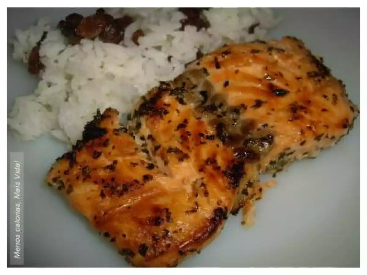 Salmão Grelhado à Grego