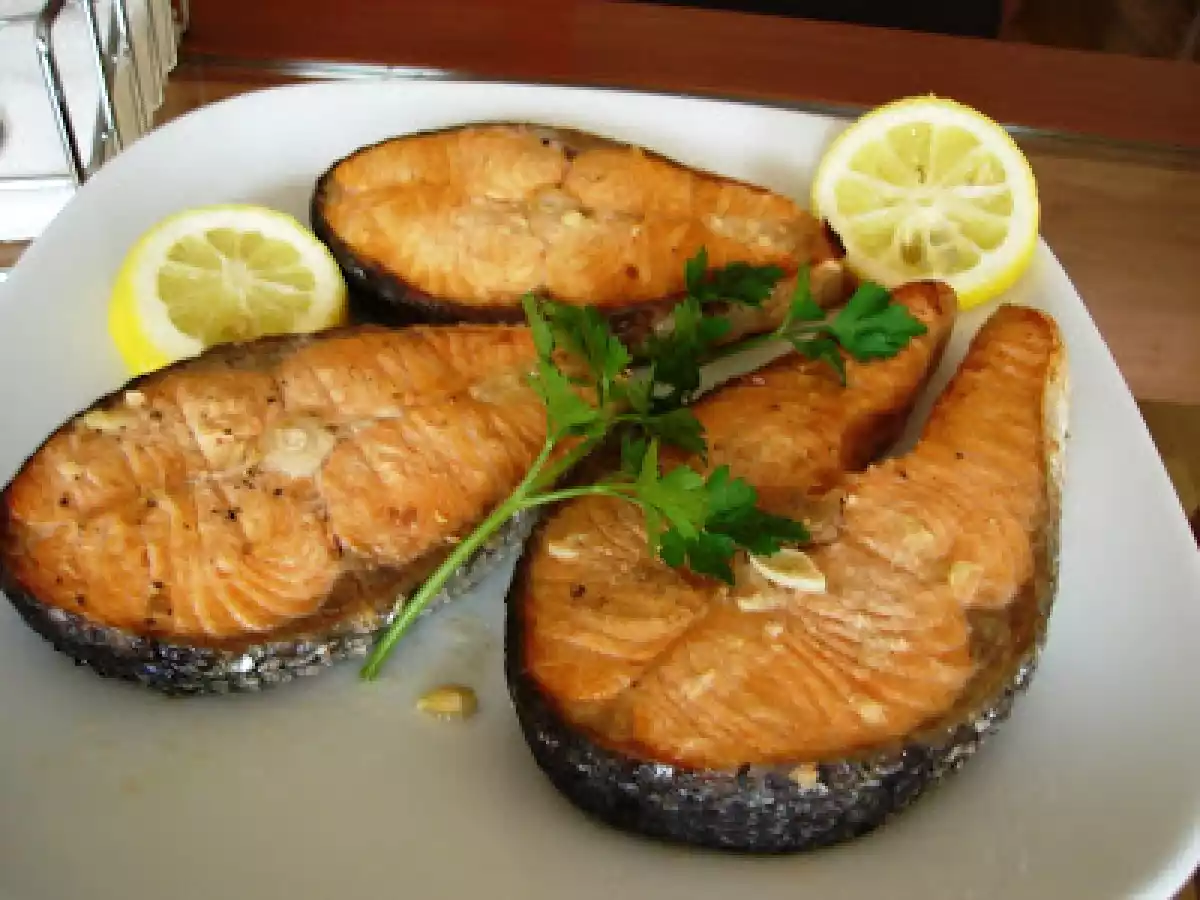 Salmão Grelhado com Salada Russa e Grelos - foto 2