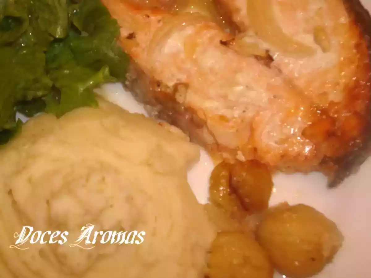 Salmão no Forno com Castanhas