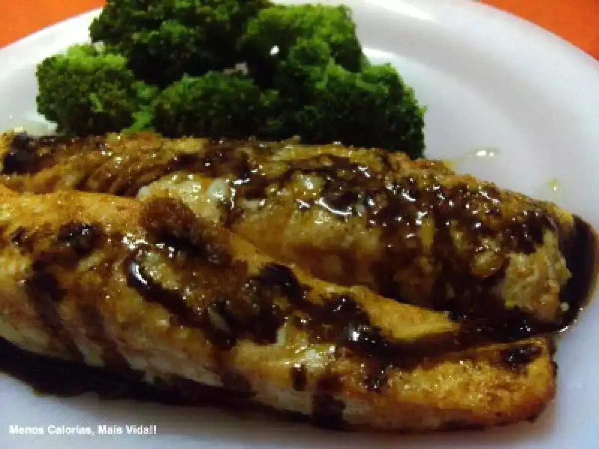 Salmão no Forno com Molho Balsâmico