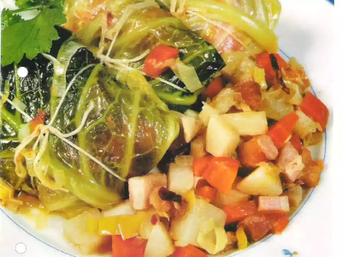 Salsichas com Couve Lombarda