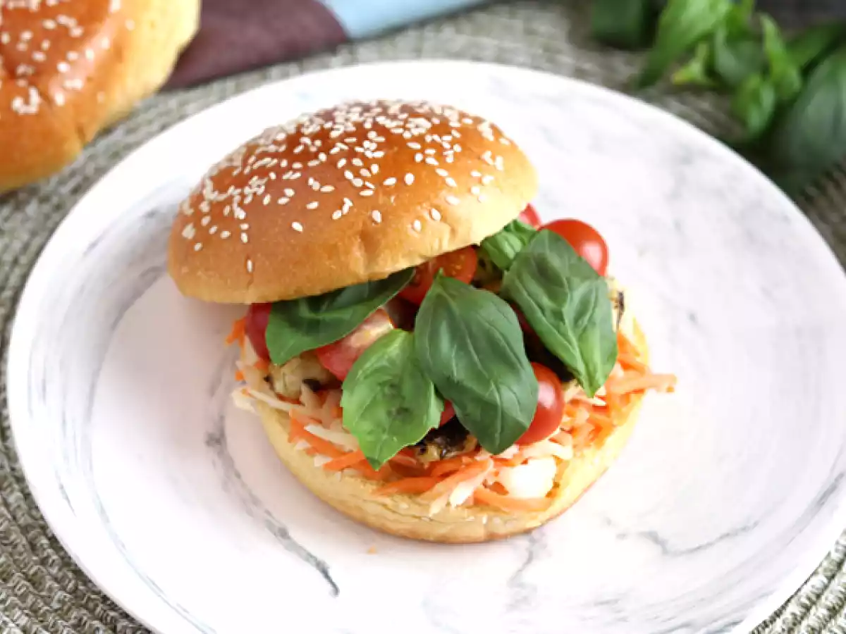 Sanduíche de frango marinado com salada - foto 4