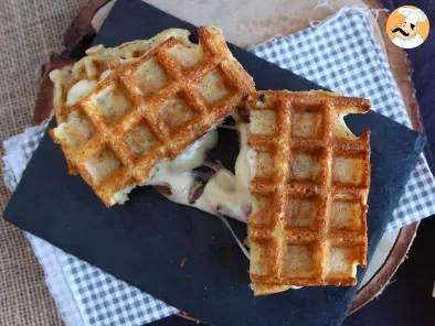 Sanduíche de waffles com batata e queijo, foto 2