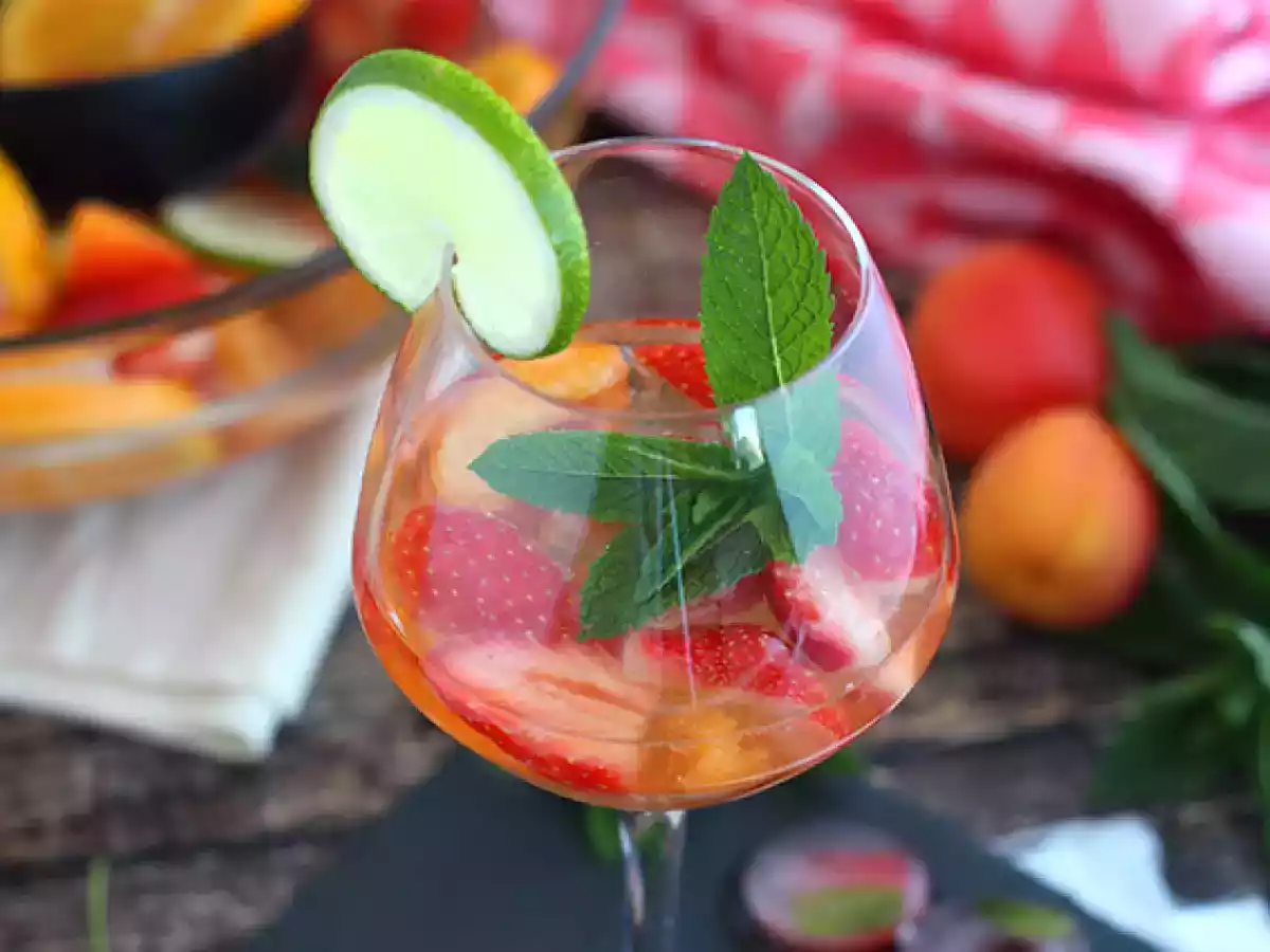 Sangria de vinho branco (Sangria branca) - foto 3