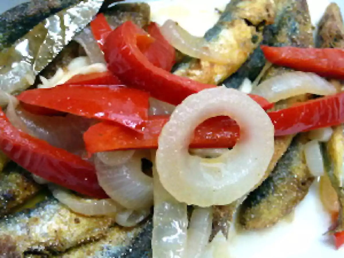 Sardinhas Fritas numa espécie de escabeche