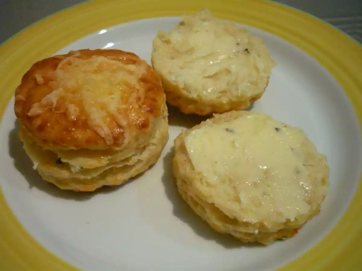 SCONES DE QUEIJO - foto 2