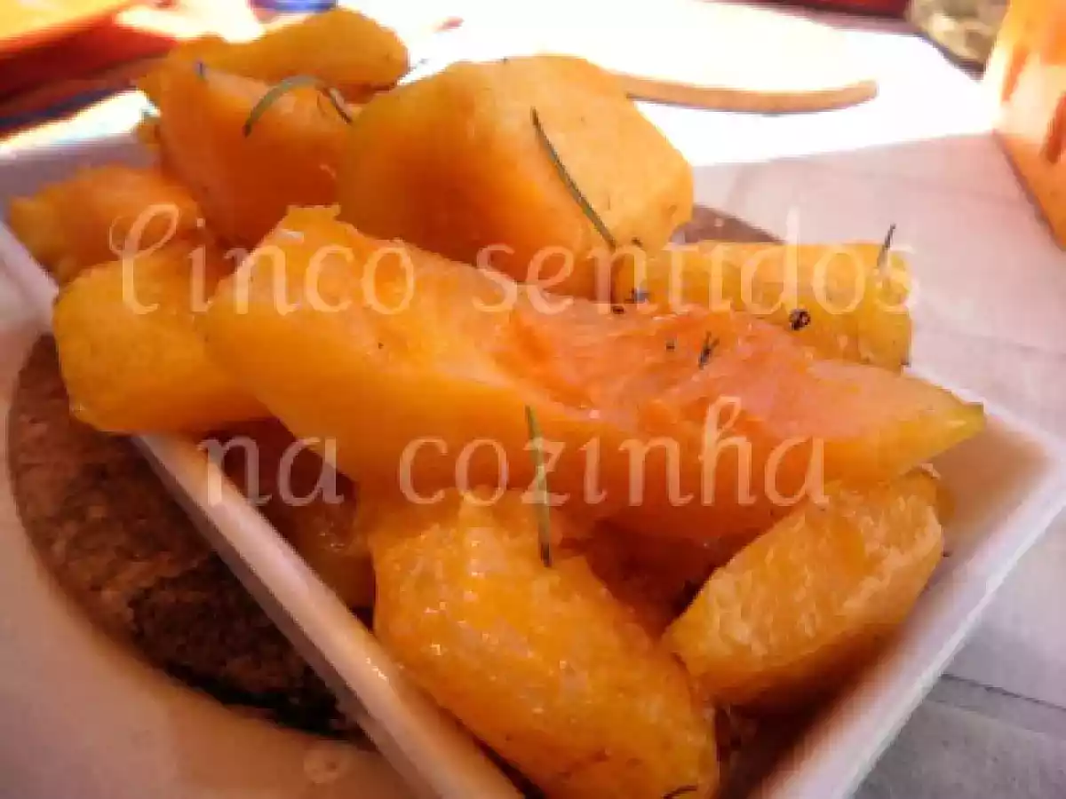Semana Vegetariana: Abóbora assada no forno com mel e alecrim - foto 2