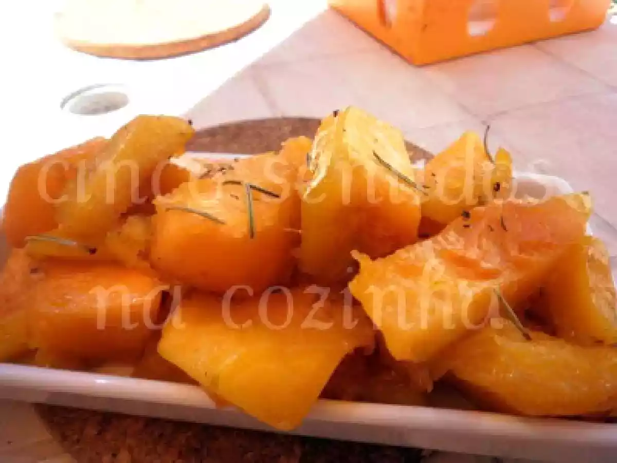 Semana Vegetariana: Abóbora assada no forno com mel e alecrim - foto 3