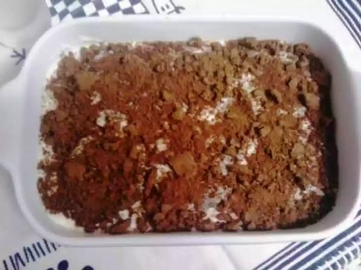 Semi-frio com bolachas Mulatas