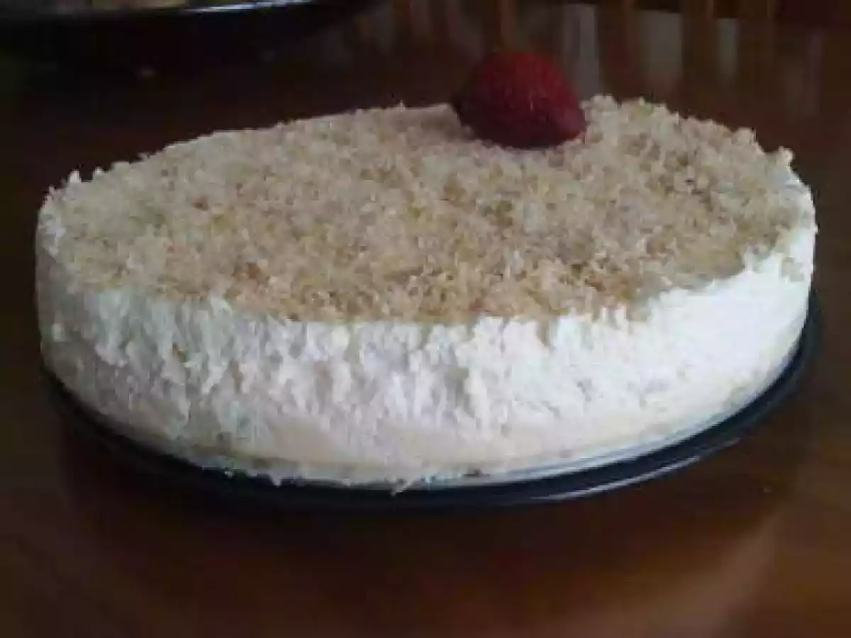 SEMIFRIO DE COCO E GROSELHAS