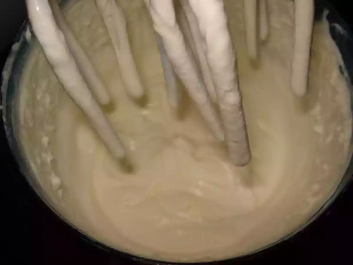 SEMIFRIO DE DOCE DE LEITE, CAFÉ E BOLACHA TORRADA COBERTO DE NOUGATT E CHOCOLATE... - foto 3
