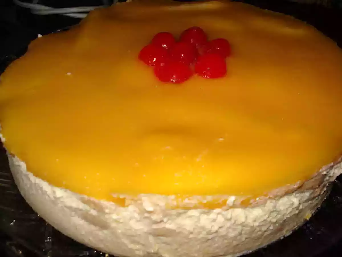 SEMIFRIO DE PÊSSEGO E PALITOS DE CHAMPANHE...