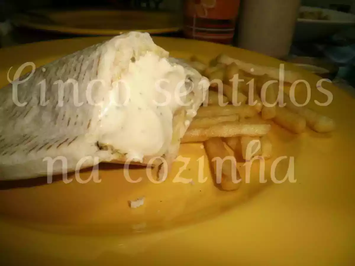 Shoarma de frango com molho de alho - foto 3
