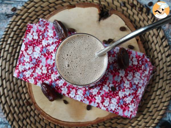 Smoothie energizante de café e tâmaras: Sabor e disposição para o dia - foto 5