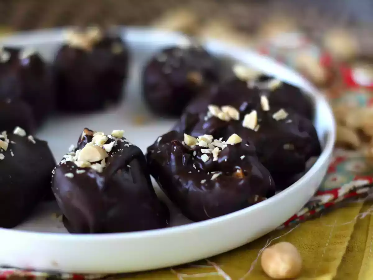 Snickers caseiro: tâmaras, amendoim e chocolate, o trio perfeito e sem adição de açúcar - foto 5
